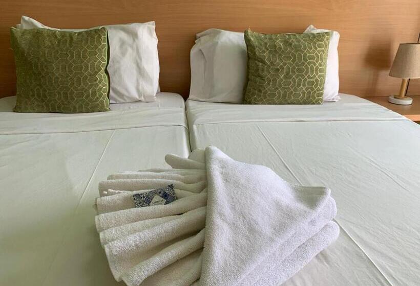 اتاق استاندارد با سرویس بهداشتی مشترک, Deluxe Apart