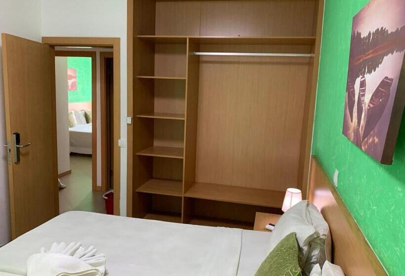 اتاق استاندارد با سرویس بهداشتی مشترک, Deluxe Apart