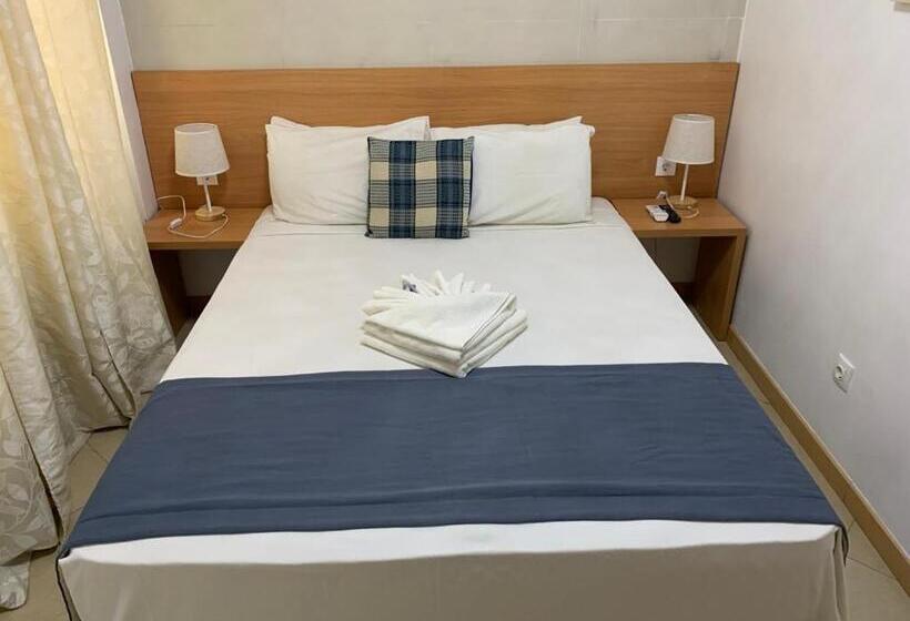 اتاق اکونومی, Deluxe Apart