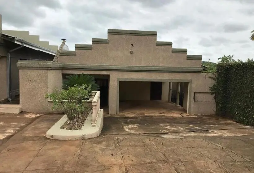スリーベッドルーム ヴィラ, Komati Kruger Villas