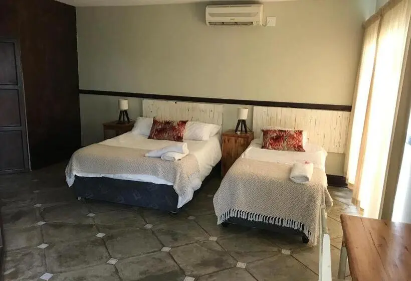 スリーベッドルーム ヴィラ, Komati Kruger Villas