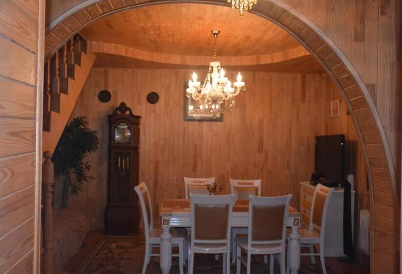 آپارتمان 1 خوابه با چشم‌انداز استخر, корсар:korsar