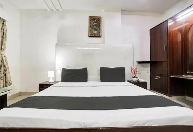 トリプルクラシックルーム, Townhouse Eluru