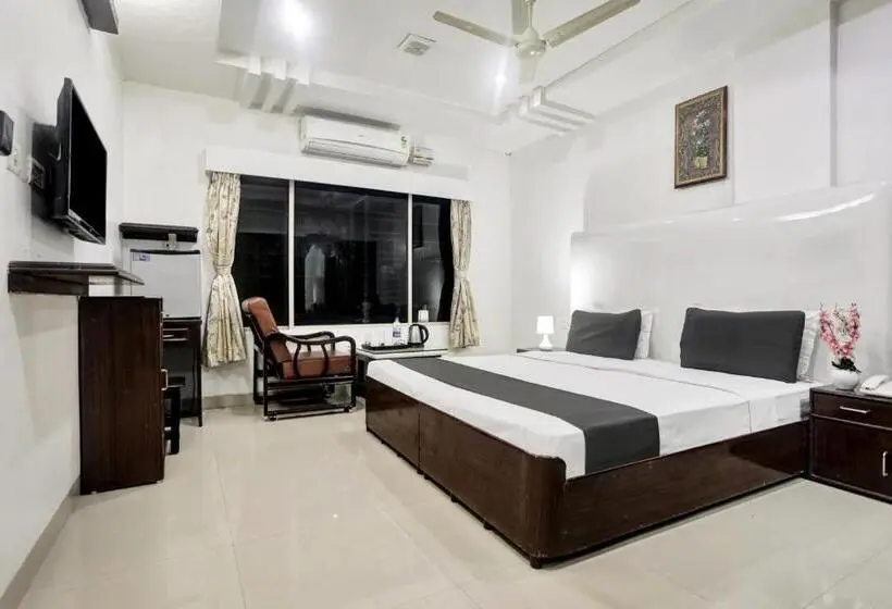 トリプルクラシックルーム, Townhouse Eluru