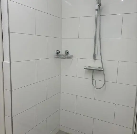スタンダード４人部屋, Expresszimmervermietung