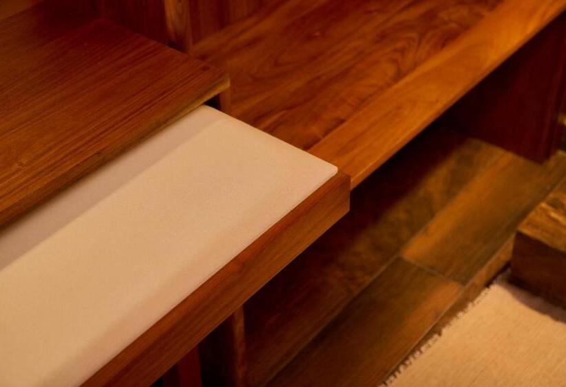 Quarto Deluxe, Stay Ortenxia