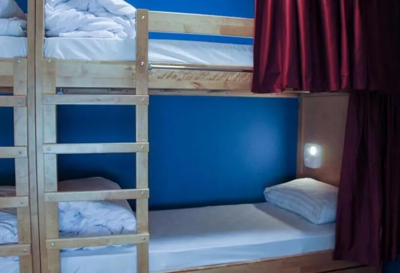 تختخواب در اتاق مشترک, Dream Hostel Odessa
