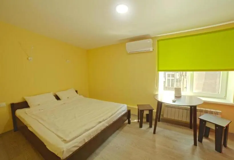 اتاق استاندارد با سرویس بهداشتی مشترک, Dream Hostel Odessa