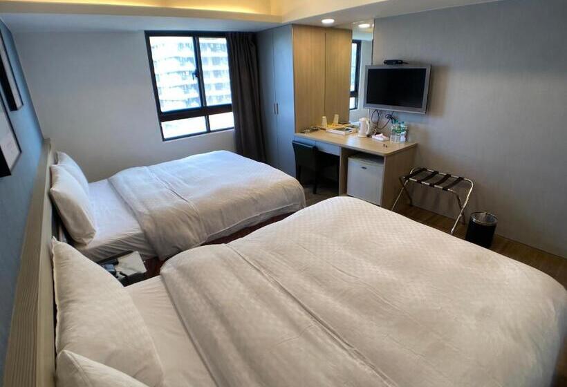 اتاق استاندارد چهار تخته, Bonjour