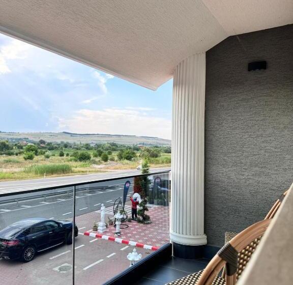 Номер Deluxe, Hanul Domnesc Imperial Hotel & Spa