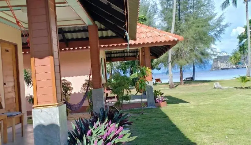 スタンダードバンガロー, Koh Ngai Kaimuk Thong Resort