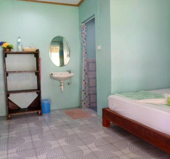 Бунгало Стандарт, Koh Ngai Kaimuk Thong Resort