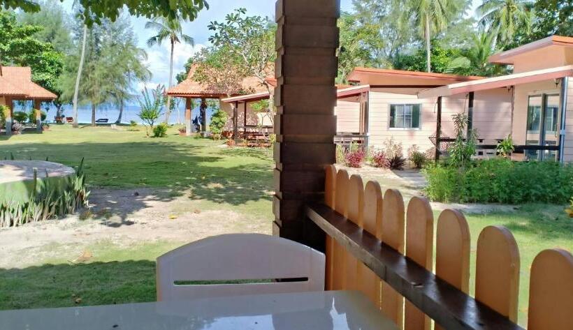 غرفة عائلية مطلّة علي البحر, Koh Ngai Kaimuk Thong Resort