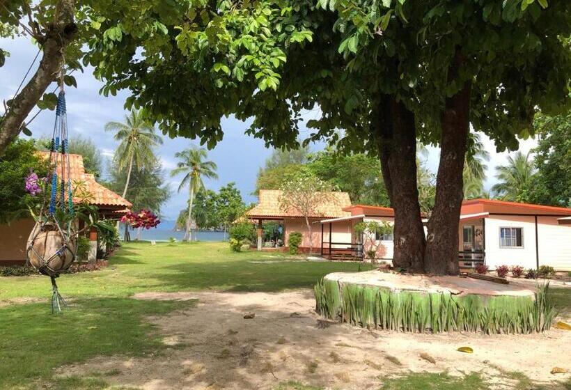 غرفة عائلية مطلّة علي البحر, Koh Ngai Kaimuk Thong Resort