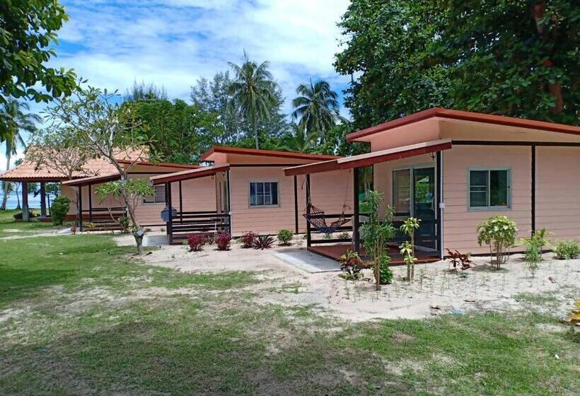 بنغل قياسي مع تراس, Koh Ngai Kaimuk Thong Resort