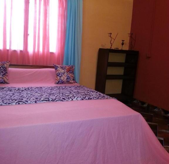 اتاق استاندارد, Golden Lilies