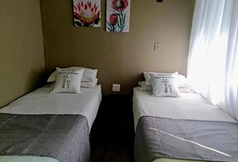 Perhehuone, Overnight Stop Before Kruger National Park