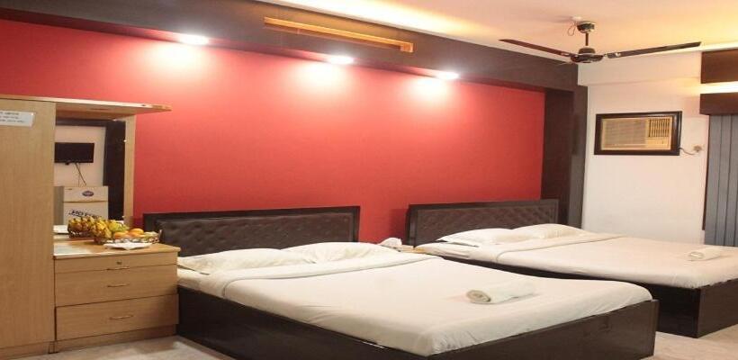 اتاق خانوادگی, Rainbow Guest House