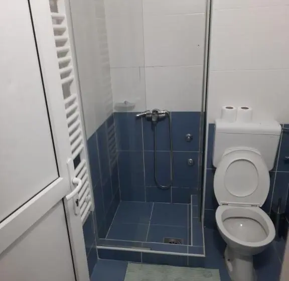 اتاق استاندارد یک نفره, Petar Drapšin Hostel