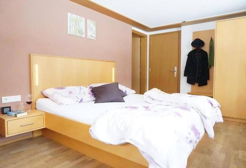 غرفة قياسية مطلة على الجبل, Haus Schwendinger