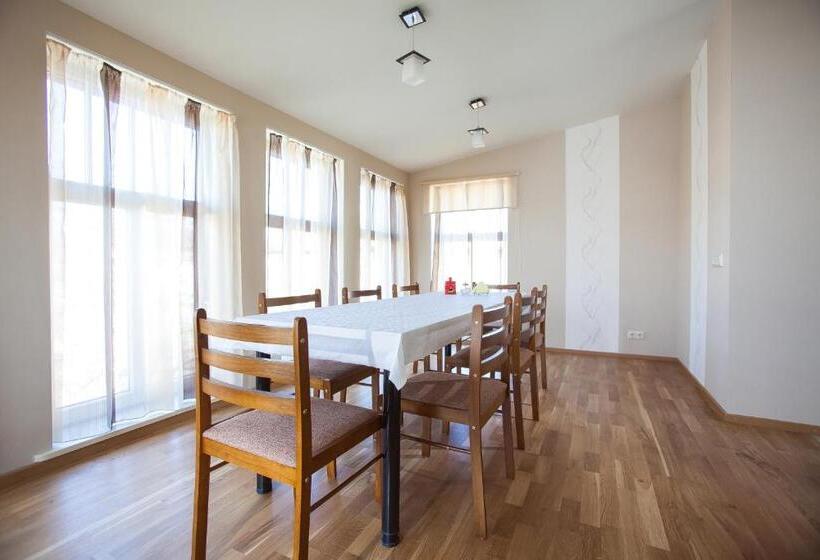 اتاق استاندارد با چشمانداز شهر, Liepas