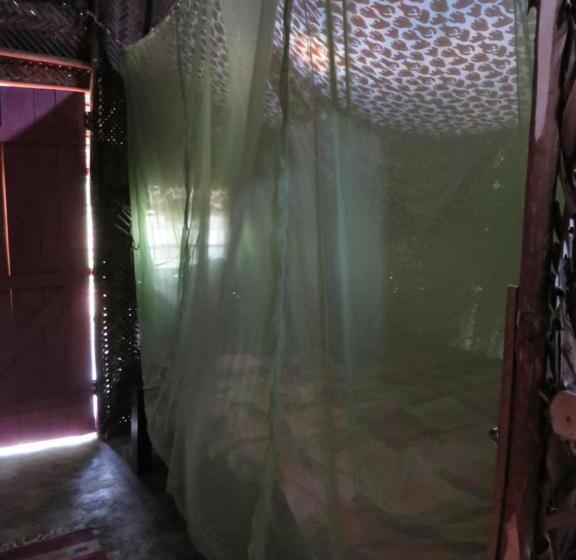 چادر با خدمات رفاهی استاندارد, Bahati Diani House Glamping