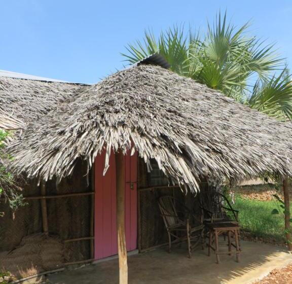 چادر با خدمات رفاهی استاندارد, Bahati Diani House Glamping