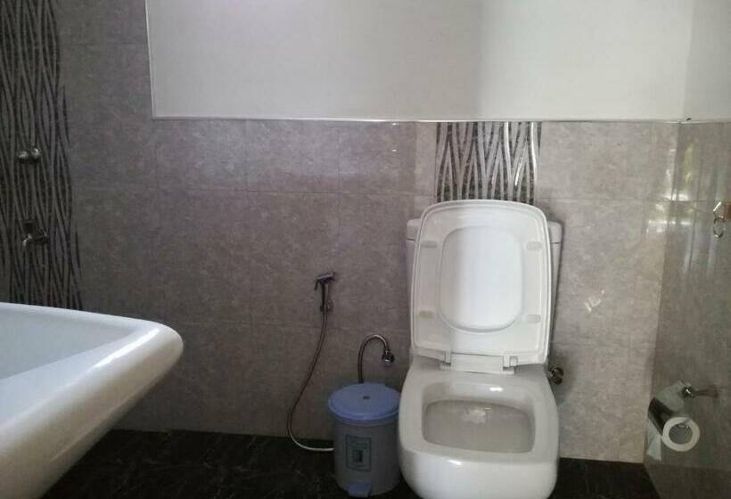 Quarto deluxe, Keth Hala