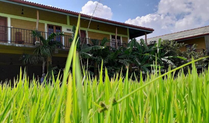 Quarto deluxe, Keth Hala