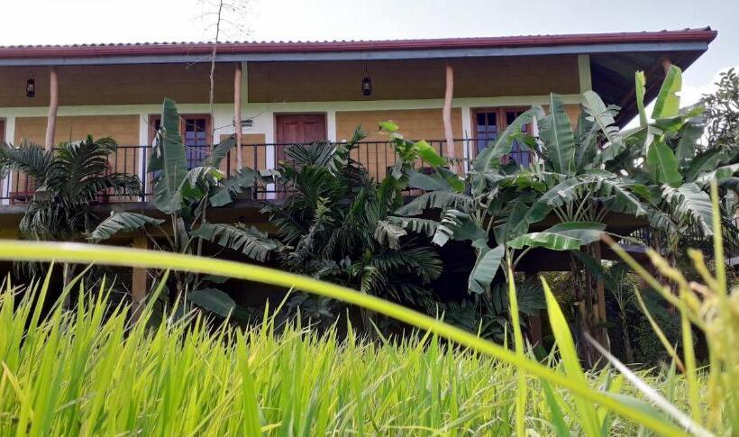 Quarto deluxe, Keth Hala