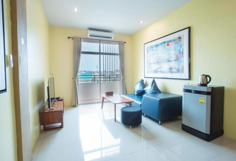 جناح إدارى, Aura Residence