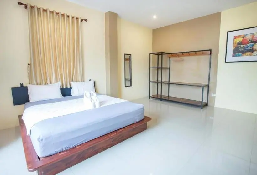 اتاق لوکس, Aura Residence