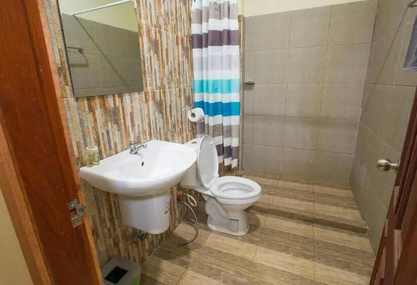 اتاق لوکس, Aura Residence