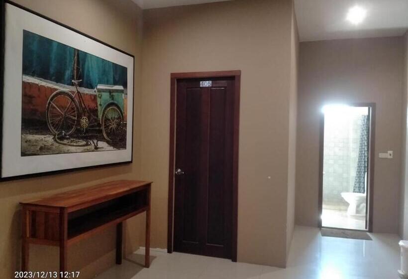 جناح إدارى, Aura Residence