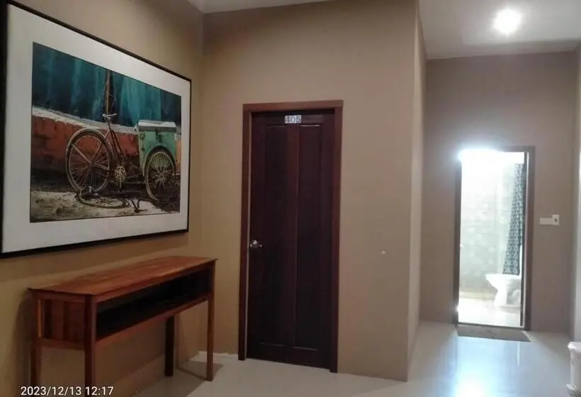 سوییت اجرایی, Aura Residence