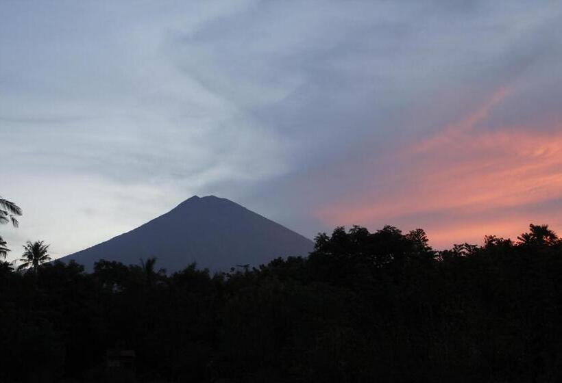 חדר משפחתי נוף לבריכה, Bunga Laut Bungalow