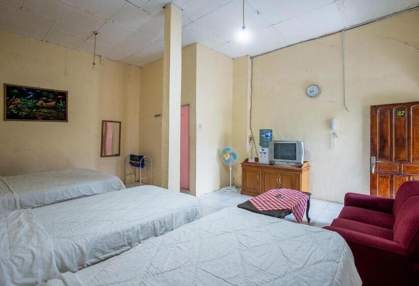 Семейный Номер, Jogja Bukittinggi