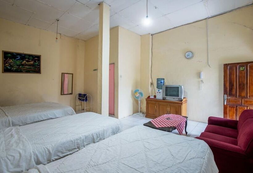 Номер Стандарт Трехместный, Jogja Bukittinggi