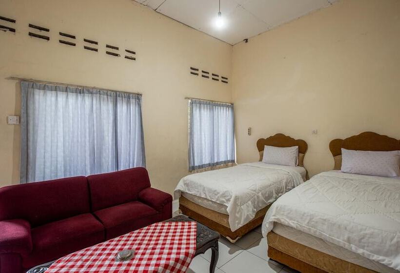 Семейный Номер, Jogja Bukittinggi