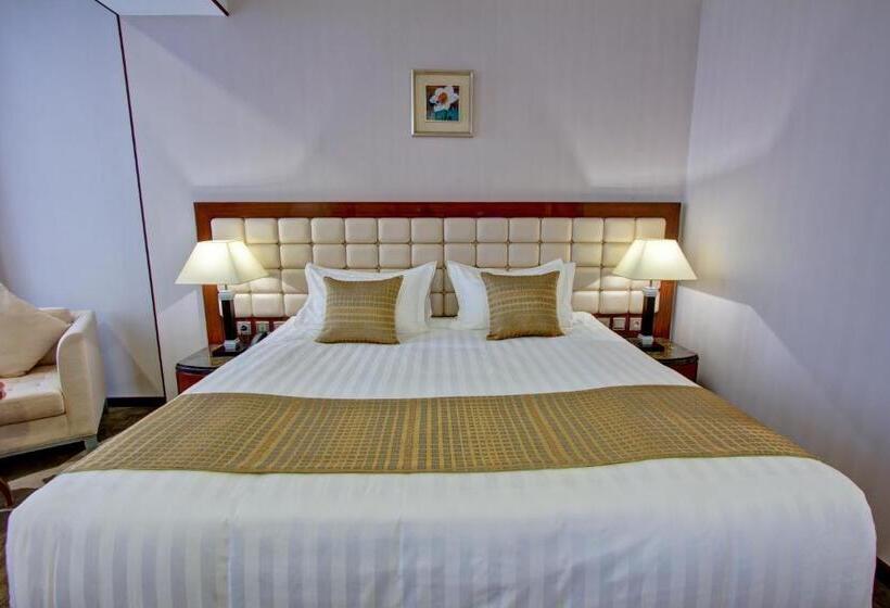 اتاق استاندارد یک نفره, Lulu