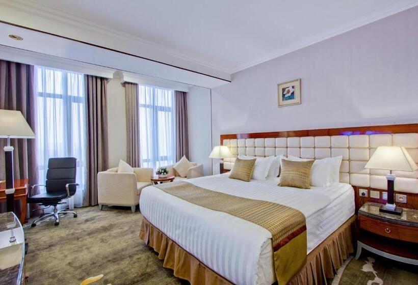 اتاق استاندارد یک نفره, Lulu