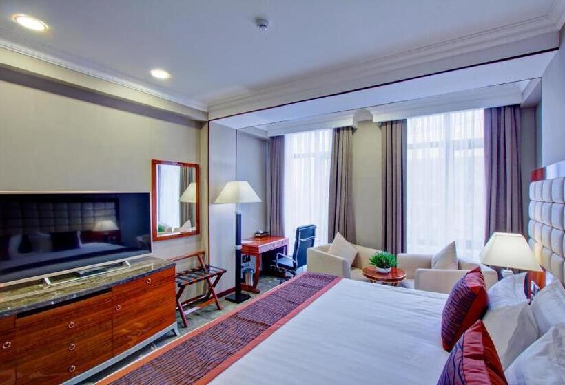 اتاق استاندارد, Lulu