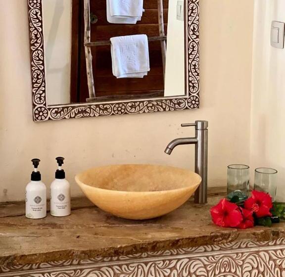 Номер Стандарт Вид на Сад, Marafiki Bungalows