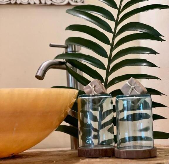 Трехместный Номер Deluxe Вид на Море, Marafiki Bungalows