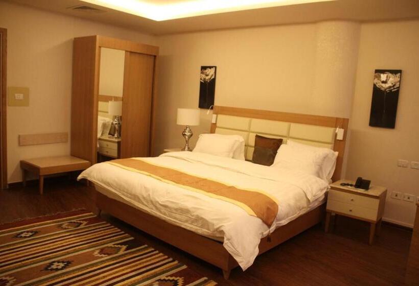 مجموعه ویستا شهر, Saleem Afandi