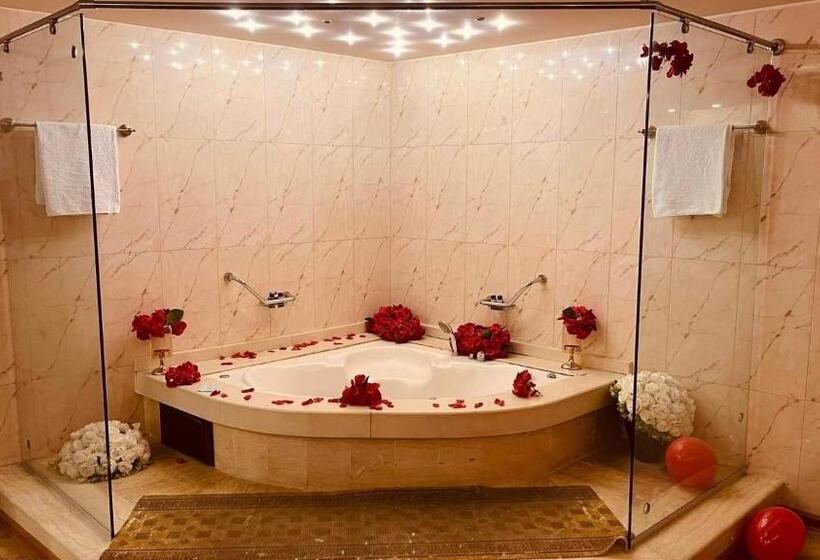 سوییت, Saleem Afandi