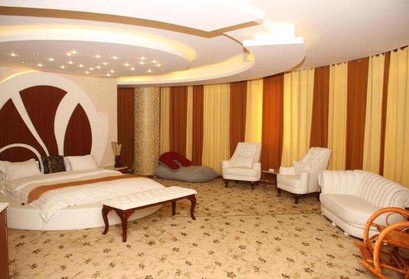 سوییت, Saleem Afandi