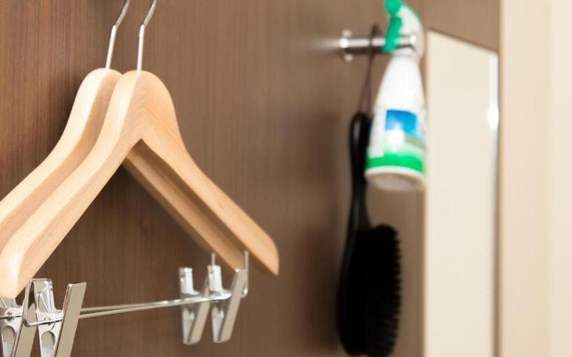 חדר סופריור, Wakamatsu Excel