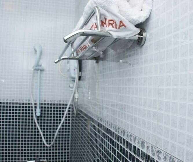 اتاق لوکس, Santa Maria Hotel Entebbe