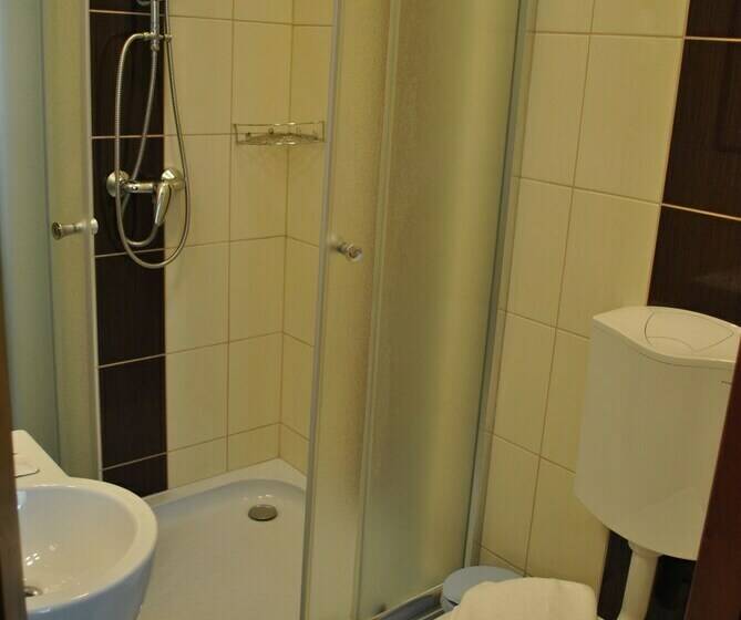 חדר סטנדרט, Partium Hotel Szeged